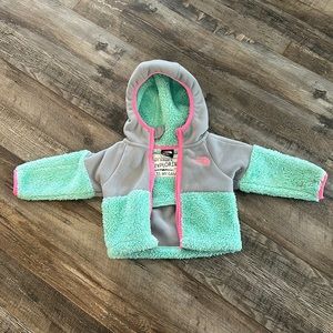 3-6 month Northface girls fleece